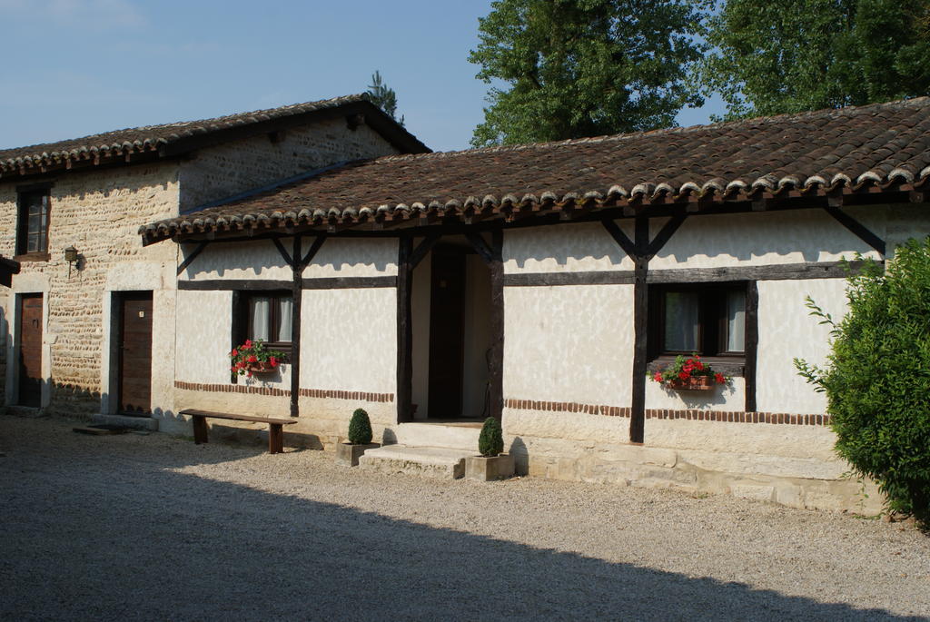 Le Moulin De Champagne Bed & Breakfast Viriat Exterior photo